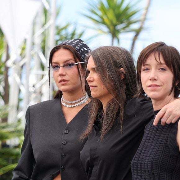 Adèle Exarchopoulos, Jeanne Herry, Sara Giraudeau - Photocall du film "Garance" lors du 79ème Festival International du Film de Cannes, le 18 mai 2026.
© Jacovides/Moreau/Bestimage