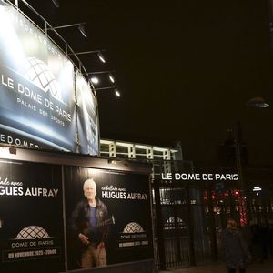 Pour l’occasion, plusieurs grandes figures de la chanson et de la télévision avaient fait le déplacement.

Exclusif - Concert de Hugues Aufray au Le Dôme de Paris - Palais des Sports  le 9 novembre 2025.

© Jack Tribeca / Bestimage
