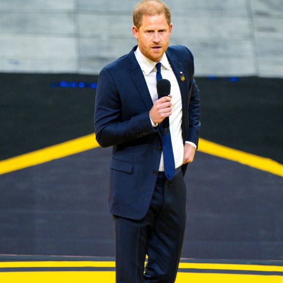 Le prince Harry et Meghan Markle assistent à la cérémonie d'ouverture des "Invictus Games Vancouver Whistler 2025" au Canada le 8 février 2025. © Backgrid UK/ Bestimage