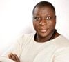 7 juillet 2025, treizième anniversaire de la disparition de l'acteur Mouss Diouf, des suites d'un double AVC et autre complications.
Mouss Diouf pose à Paris, France. Photo par Vim/ABACAPRESS.COM