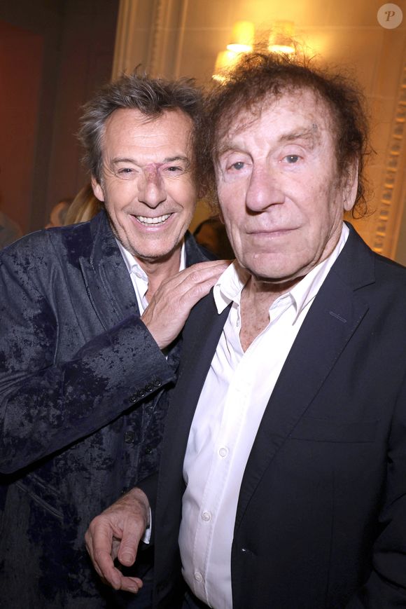 Jean Luc Reichmann et Alain Souchon - Soirée de gala pour la Fondation de la Recherche en Physiologie, "Les Stéthos d'Or" au Four Seasons Hôtel George V à Paris le 16 mars 2026. 

© Cédric Perrin/Bestimage