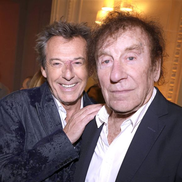 Jean Luc Reichmann et Alain Souchon - Soirée de gala pour la Fondation de la Recherche en Physiologie, "Les Stéthos d'Or" au Four Seasons Hôtel George V à Paris le 16 mars 2026. 

© Cédric Perrin/Bestimage
