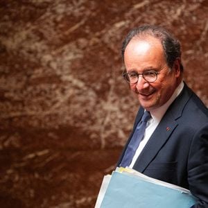 François Hollande, député du groupe «Socialistes et Apparentes» et ancien président de la République, lors d'une séance de questions au gouvernement (QAG) à l'Assemblée nationale, la chambre basse du Parlement français, à Paris, le 2 juin 2026. Photo d'Alexis Jumeau/ABACAPRESS.COM