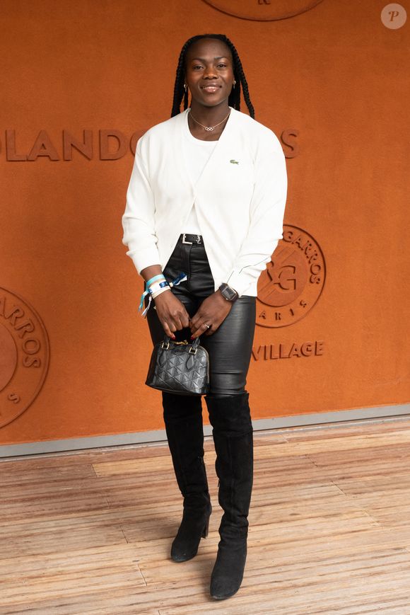 Clarisse Agbégnénou prend la pose à Roland Garros pour les Internationaux de France le 7 juin 2025, à Paris, France. Photo Laurent Zabulon/Abaca