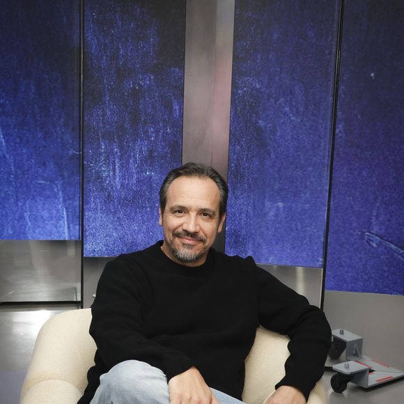 Exclusif -  Alexandre Astier sur le plateau de "Clique", le 14 octobre 2025. © Jack Tribeca / Bestimage