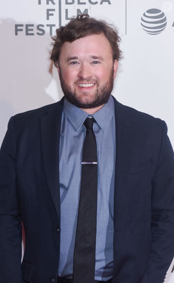 Il n'a pas hésité à insulter les policiers :  “J'ai été kidnappé par un p*tain de nazi”, a-t-il dit.

Haley Joel Osment lors de l'avant-première du film 'Extremely Wicked, Shockingly Evil and Vile' pendant le Tribeca Film Festival à New York, le 2 mai 2019.
©Backgrid USA / Bestimage