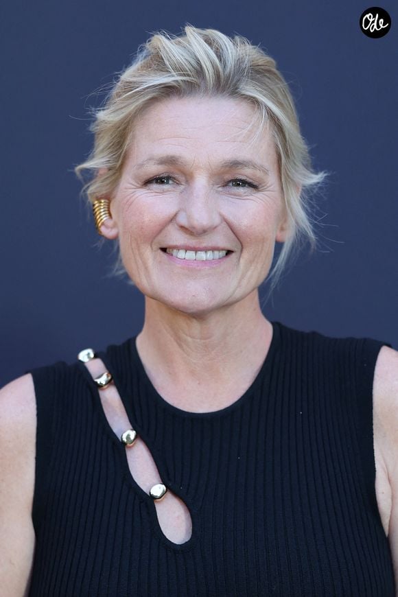 Si elle est apparue à Roland-Garros en 2025 auprès de ses fils, Anne-Élisabeth Lemoine n'a jamais posé avec Philippe Coelho, dont elle respecte l'engagement dans l'ombre.

Anne-Élisabeth Lemoine assiste à la célébration du 10e anniversaire de Mediawan le 2 juin 2026 à Paris, en France. Photo de Jérôme Domine/Abaca