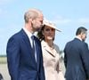 Le prince William, prince de Galles, et Catherine (Kate) Middleton, princesse de Galles, accueillent le couple présidentiel français le président Emmanuel Macron et sa femme la Première Dame Brigitte Macron à l'aéroport Station RAF de Northolt, à Ruislip, Royaume Uni, le 8 juillet 2025. À l'invitation de Leurs Majestés le roi et la reined'Angleterre, le président français et Madame la Première effectueront une visite d'État au Royaume-Uni du 8 au 10 juillet 2025. © Jeanne Accorsini/Pool/Bestimage