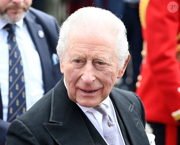 Le roi Charles III d'Angleterre et la reine Camilla Parker Bowles, reine consort d'Angleterre, sont arrivés à la cathédrale de St Asaph, dans le Denbighshire, pour la cérémonie royale annuelle du Maundy. 
Backgrid UK/ Bestimage