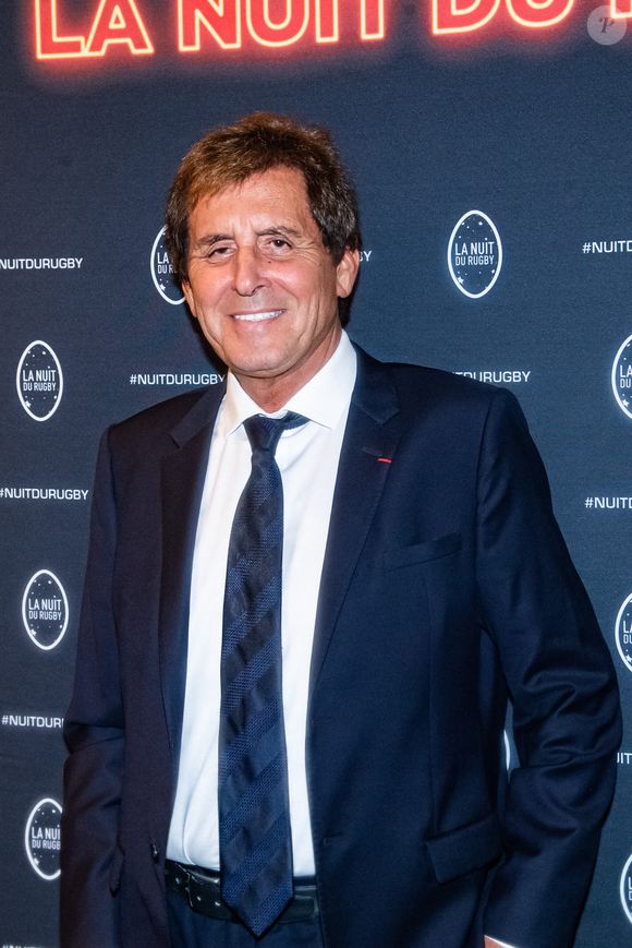 Nos confrères annoncent également la présence de Max Guazzini, secrétaire général de la Fondation Bardot.

Max Guazzini - Soirée de la 20ème édition de la Nuit du Rugby à Paris le 23 septembre 2024.