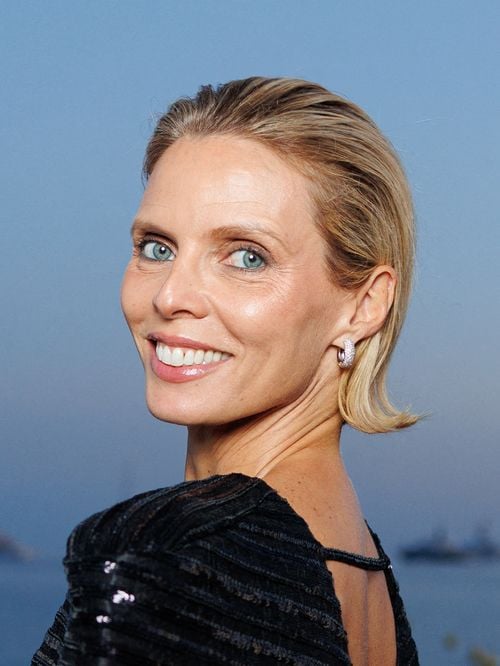 Sylvie Tellier : J.Lo a craqué pour des sandales vendues par la marque de l'ex-Miss France, un must-have à 65 euros