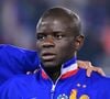 Mais le milieu des Bleus fait aussi parler de lui loin du football.

Portrait de N'Golo Kanté (n° 13 - France) lors du match de football comptant pour les qualifications de la Coupe du monde 2026, zone Europe, groupe D, opposant la France à l'Ukraine au Parc des Princes, le 13 novembre 2025 à Paris, en France. © Federico Pestellini / PsnewZ / Bestimage