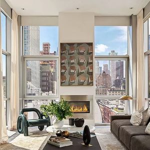 Thierry Henry, légende du football français, a mis en vente son luxueux penthouse de New York, acheté en 2010 au moment de sa signature aux Red Bulls, contre 25 millions de dollars (22 millions d'euros). Photo par Sotheby's via Bestimage