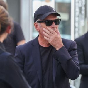 "J’ai dit à Thierry : 'Alors maintenant, on ne bouge plus pendant le jingle'", a-t-il ainsi révélé dans une vidéo publiée sur Tik Tok

Laurent Baffie - Arrivées aux obsèques de Thierry Ardisson en l’église Saint-Roch de Paris, France, le 17 juillet 2025. © Clovis-Jacovides/Bestimage