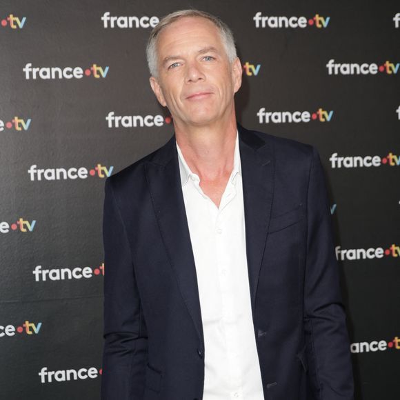 Julien Arnaud au photocall de la conférence de presse de rentrée de France Télévisions à Paris, France, le 4 septembre 2024. © Coadic Guirec/Bestimage