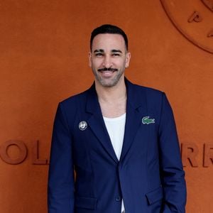 Adil Rami - Les célébrités au village lors des Internationaux de France de Tennis de Roland Garros le 1er juin 2025. © Dominique Jacovides / Bestimage