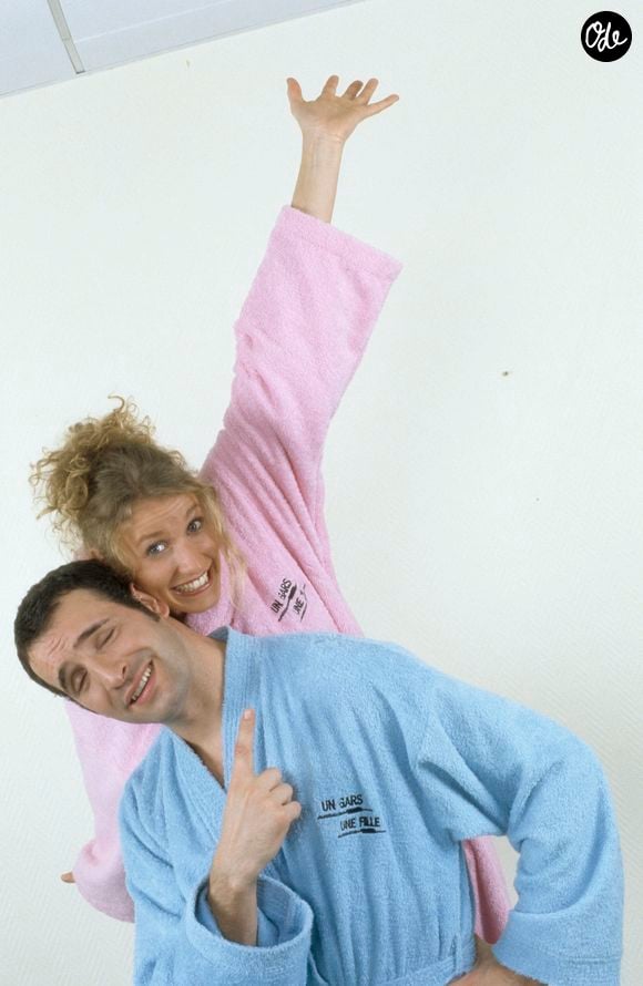 Archives -  Jean Dujardin et Alexandra Lamy dans la série "Un gars, une fille" le 31 janvier 2002.

© Bestimage