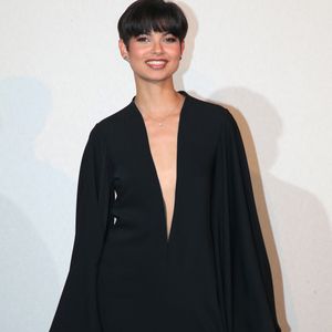Une performance saluée par la société Miss France, qui a rapidement réagi sur les réseaux sociaux : "Quelle fierté !"

Ève Gilles (Miss France 2024) - Défilé de Mode Stéphane Rolland, Collection Haute Couture Automne-Hiver 2026/2027 - Photocall, à l’Olympia dans le cadre de la Fashion Week de Paris, France, le 07 Juillet 2026. 
© Bertrand Rindoff / Bestimage