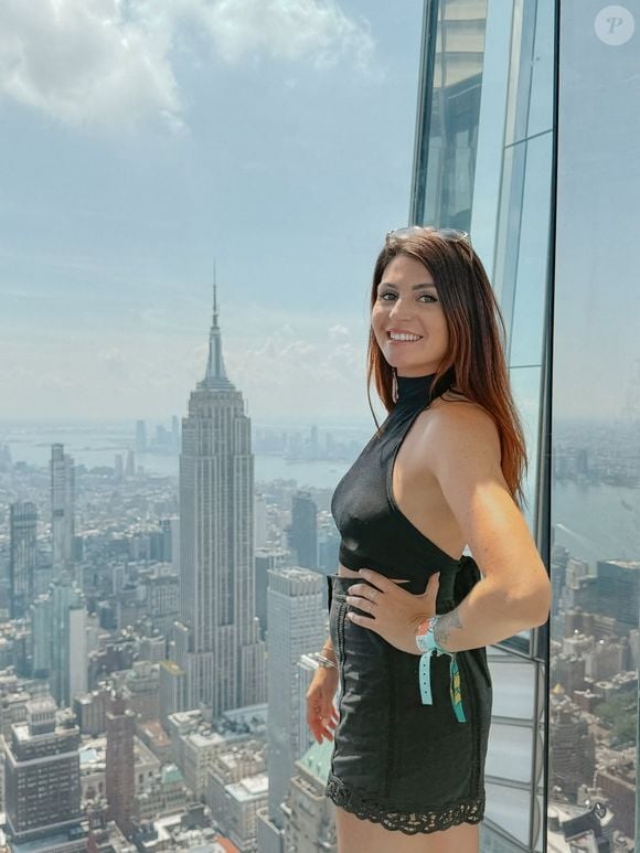 Tracy (Mariés au premier regard) enchaîne les voyages avec son nouveau chéri. Elle est ici à New York.

Compte Instagram de Tracy @latress_hrn