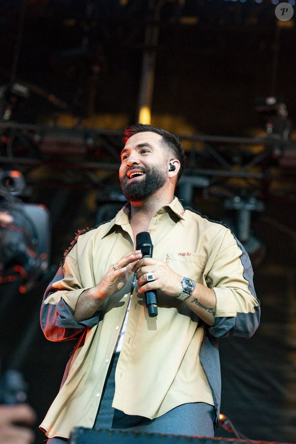 Kendji Girac en concert lors du festival de musique du Printemps de Perouges au Chateau de Saint-Maurice-de-Remens le 29 juin 2025. © Sandrine Thesillat / PsNewZ / Bestimage