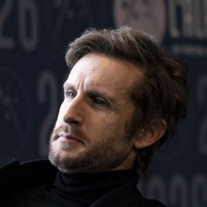 Sans argent, il avait été contraint de retourner vivre chez ses parents.

Philippe Lacheau en interview du " Marsupilami " lors du 29ème Festival International du Film de Comédie de l'Alpe d'Huez le 22 janvier 2026 à l'Alpe d'Huez, France. © Sandrine Thesillat/PsNewZ/Bestimage