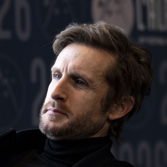 Sans argent, il avait été contraint de retourner vivre chez ses parents.

Philippe Lacheau en interview du " Marsupilami " lors du 29ème Festival International du Film de Comédie de l'Alpe d'Huez le 22 janvier 2026 à l'Alpe d'Huez, France. © Sandrine Thesillat/PsNewZ/Bestimage