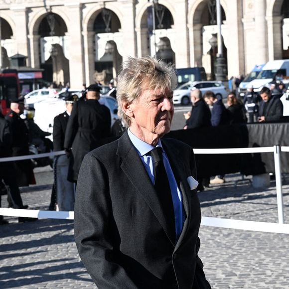 Ernst August de Hanovre, l'ex de Caroline de Monaco, fait sa première apparition publique depuis sa prise en charge il y a quelques mois