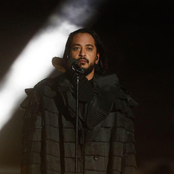 Exclusif - Slimane - Emission "La grande soirée du 31 de Paris", diffusée le 31 décembre sur France 2. Champs Elysées.  © Christophe Clovis / Jack Tribeca / Bestimage