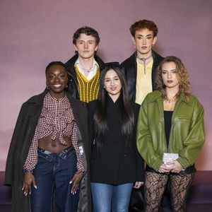 Les participants de l'émission de télé-réalité française "Star Academy" Sarah N'Dri Youetto, Bastiaan Van Leeuwen, Ambre Jadah, Victor Aupecle, Lea Doffey assistent à la première mondiale de la saison 4 de "Bridgerton" au Palais Brongniart le 14 janvier 2026 à Paris, France. Photo par Eliot Blondet/ABACAPRESS.COM
