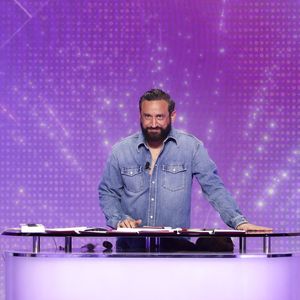 Exclusif - Cyril Hanouna, sur le plateau de TBT9 (Tout beau tout n9uf) présenté par C.Hanouna, et diffusé en direct sur W9, Paris, France, le 06 janvier 2026. © Jack Tribeca / Bestimage