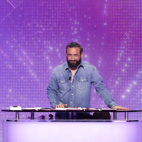 Exclusif - Cyril Hanouna, sur le plateau de TBT9 (Tout beau tout n9uf) présenté par C.Hanouna, et diffusé en direct sur W9, Paris, France, le 06 janvier 2026. © Jack Tribeca / Bestimage