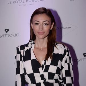 Une sage-femme m’a juste dit dans la salle d’attente : 'Bon bah vous avez fait une fausse couche, vous pouvez rentrer chez vous'",  a-t-elle expliqué.

Rachel Legrain-Trapani (Miss France 2007) - Inauguration du restaurant italien gastronomique "Il Carpaccio" au Royal Monceau à Paris le 6 octobre 2021.© Rachid Bellak/Bestimage