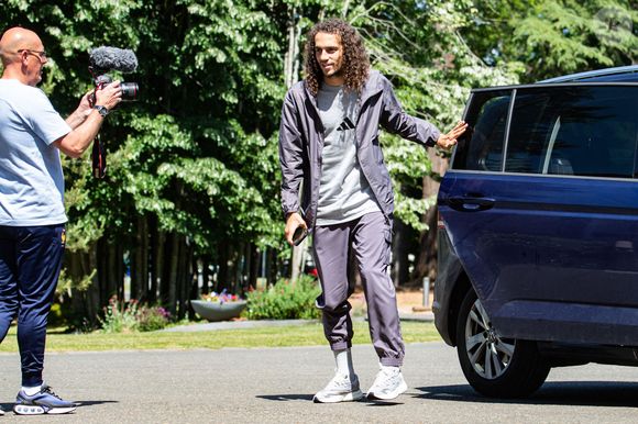 Mattéo Guendouzi - Arrivées des joueurs de l'équipe de France de football au centre de formation et centre National du Football de Clairefontaine-en-Yvelines, France, le 30 mai 2025. . © Baptiste Autissier/Psnewz/Bestimage