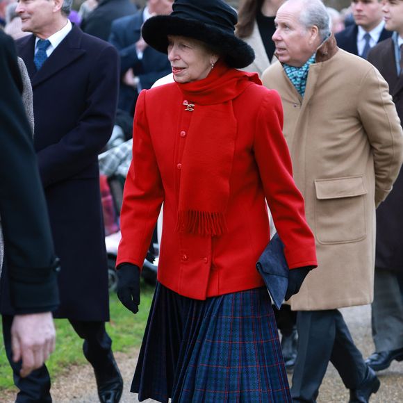 Princesse Anne - La famille royale britannique se rend à la messe de Noël à Sandringham le 25 décembre 2024. Julien Burton / Bestimage