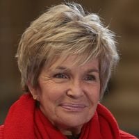 Véronique Jannot en sortie originale avec sa fille Migmar : cette dernière en garde une grosse trace au visage