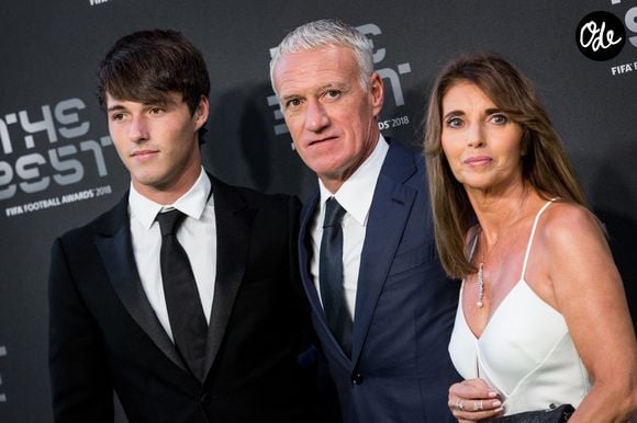 Didier Deschamps, sa femme Claude et leur fils Dylan - Les célébrités arrivent à la cérémonie des Trophées Fifa 2018 au Royal Festival Hall à Londres, Royaume Uni, le 25 septembre 2018. © Cyril Moreau/Bestimage