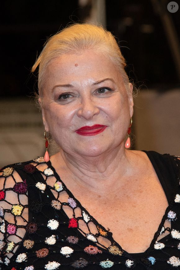 Josiane Balasko assiste à la présentation de Tralala dans le cadre du 74e Festival international du film de Cannes à Cannes, France, le 13 juillet 2021. Photo par Aurore Marechal/ABACAPRESS.COM