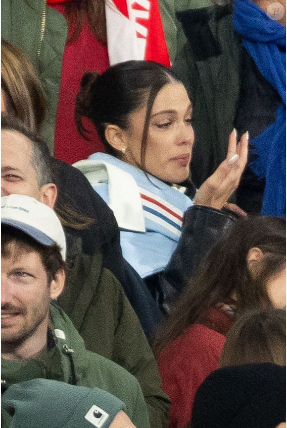 Exclusif - Iris Mittenaere lors du match de rugby du Tournoi des Six Nations France contre Angleterre au Stade de France à Saint-Denis le 14 mars 2026. © AGENCE / BESTIMAGE