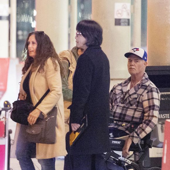 Eric Dane est aperçu en fauteuil roulant à la sortie de l'aéroport international de Toronto. L'acteur américain de 52 ans, star d'Euphoria, s'est engagé à poursuivre son travail et son combat contre la SLA. Photo par The ImageDirect / Bestimage
