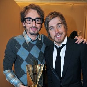 Celui qui vient du télé-crochet Nouvelle Star, à l'instar de Christophe Willem, affiche désormais des dates complètes de Zenith et d'Arena.

Christophe Willem et Julien Doré dans les coulisses de la 23ème cérémonie des Victoires de la Musique au Zénith de Paris le 8 mars 2008. Photo Gouhier-Nebinger/Abaca