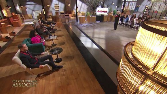Astrid Beaufils présente Dixner quand "Qui veut être mon associé ?", sur M6.
