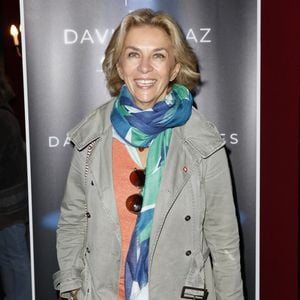 Corinne Touzet a également rappelé combien ses débuts avaient compté dans son apprentissage.
Corinne Touzet - Célébrités assistent au spectacle "Dans les étoiles" par l'astrophysicien David Elbaz au théâtre de la Gaîté Montparnasse à Paris le 22 septembre 2025. © Marc Ausset-Lacroix/Bestimage