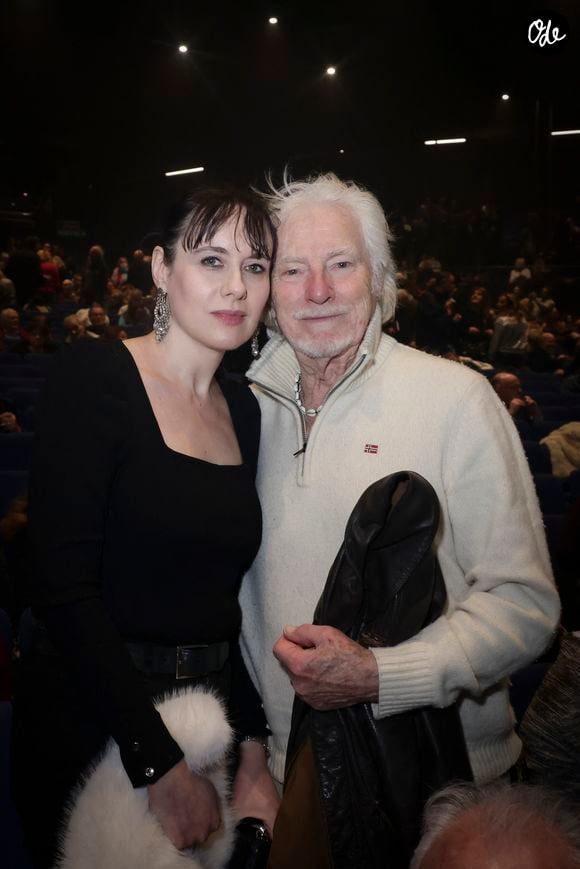 Hugues Aufray avec sa femme Muriel Mégevand au concert d’Enrico Macias pour sa tournée La Fête Continue ! dans la salle de spectacle Le Dôme de Paris - Palais des Sports à Paris, France, le 15 mars 2025.

© Jack Tribeca/Bestimage