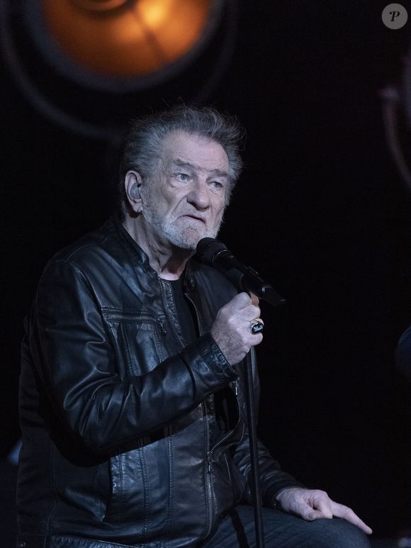 Eddy Mitchell - La Nuit de la Déprime revient aux Folies Bergère, le 3 février 2020. A quelques jours de la Saint-Valentin, on retrouve sur scène les chanteurs les plus déprimants et les humoristes les plus badants, pour pleurer (de rire).
Pierre Perusseau / Bestimage