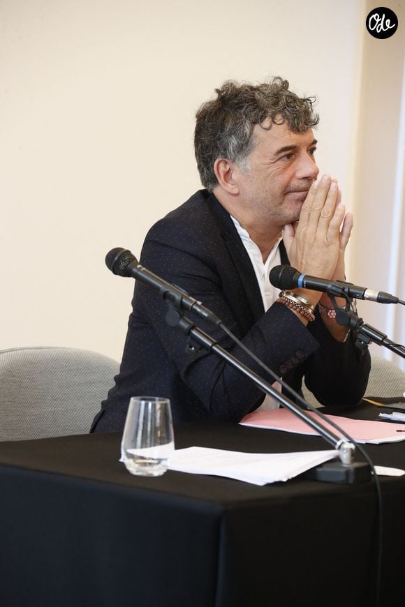 Exclusif - Stéphane Plaza donne une conférence de presse à la Maison de la Chimie à Paris entouré de ses avocats le 5 juin 2025. © Clovis / Tribeca / Bestimage