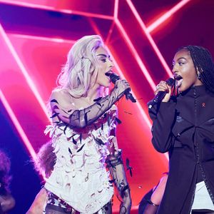 Exclusif - Ebony et Bilal Hassani lors de l’enregistrement de l’émission “Les stars s’unissent pour le Sidaction” au théâtre Marigny à Paris, France, le 11 mars 2025. L’émission sera diffusée en prime le 22 mars sur France 2. © Guirec-Moreau/ Bestimage