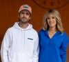 Car lorsqu’ils se retrouvent quelques mois plus tard sur une île paradisiaque, ni Élodie Fontan ni Philippe Lacheau n’est un coeur à prendre.

Philippe Lacheau et Élodie Fontan au village lors des Internationaux de France de Tennis de Roland Garros 2025, le 27 mai 2025. 

© Moreau / Jacovides / Bestimage