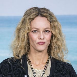 Vanessa Paradis - Photocall du défilé Chanel Collection Prêt-à-Porter Printemps/Eté 2019 lors de la Fashion Week au Grand Palais à Paris le 2 octobre 2018. © Olivier Borde/Bestimage