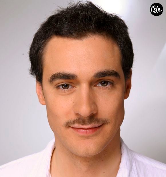 Le monde du théâtre français pleure la perte douloureuse du comédien Arnaud Denis.

Arnaud Denis - Portrait de célébrités à Paris 

© Bestimage