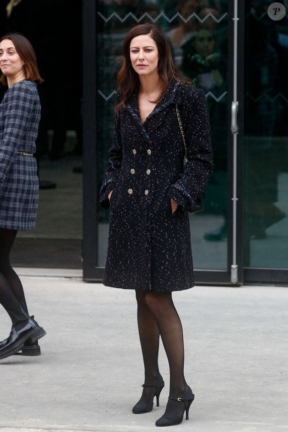 Anna Mouglalis - Arrivées au deuxième défilé de mode Haute-Couture printemps-été 2024 "Chanel" au Grand Palais Ephémère lors de la fashion week de Paris. Le 23 janvier 2024
© Christophe Clovis / Bestimage